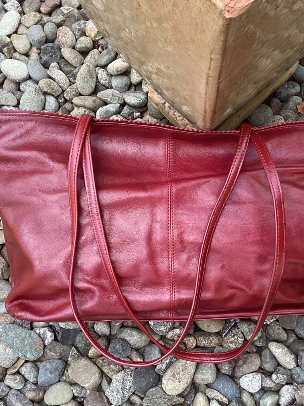 Extra Beautiful Latico USA Fine Leather Red Scalloped Top Tote Style Handbag🦋 - Picture 12 of 13